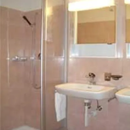 Landgasthof St. Luzisteig Han/Misafirhane